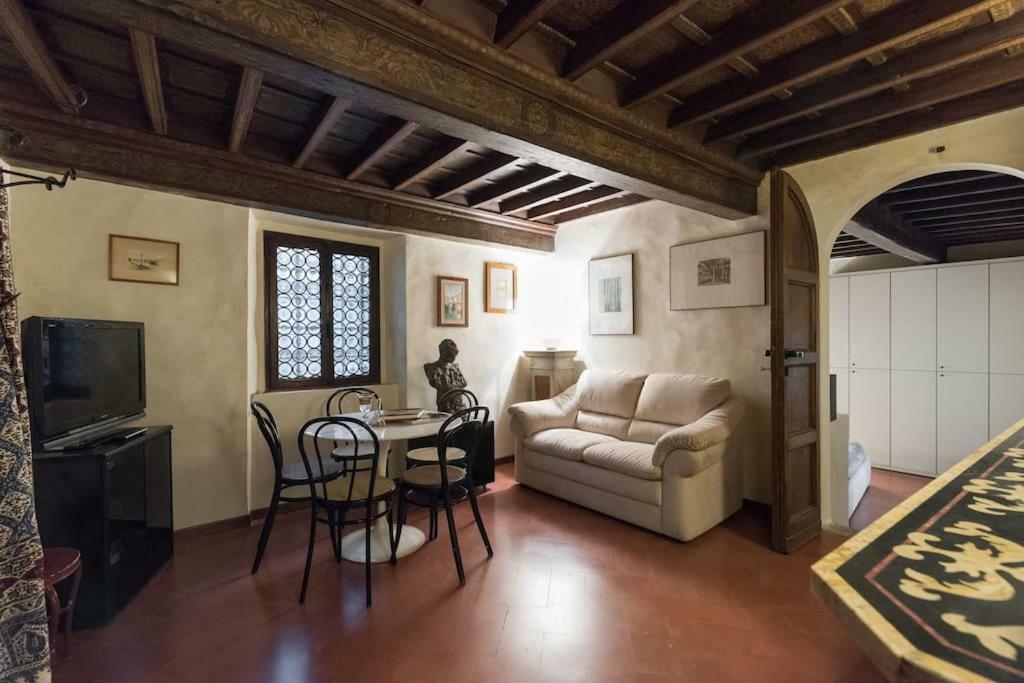 Renaissance Apartment Florence Buitenkant foto